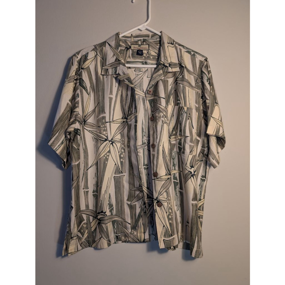 Men's Tommy Bahama M White Green Bamboo Silk Casual Button Down Shirt - Picture 2 of 5